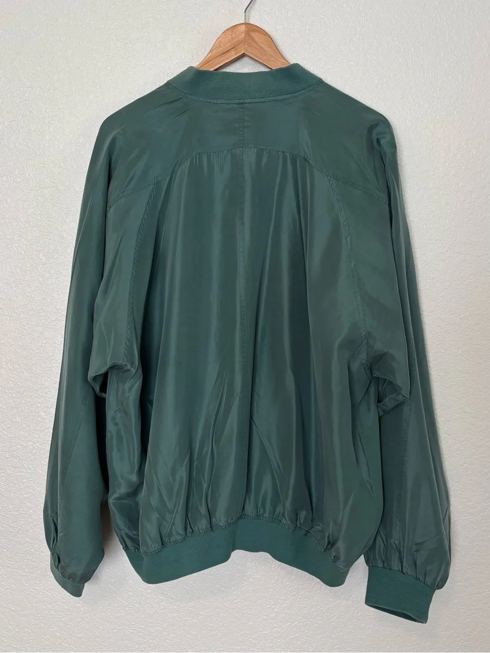 Vintage NWT 90s Snow 100% Washed Silk Bomber Jacket Mens Large Sage Green